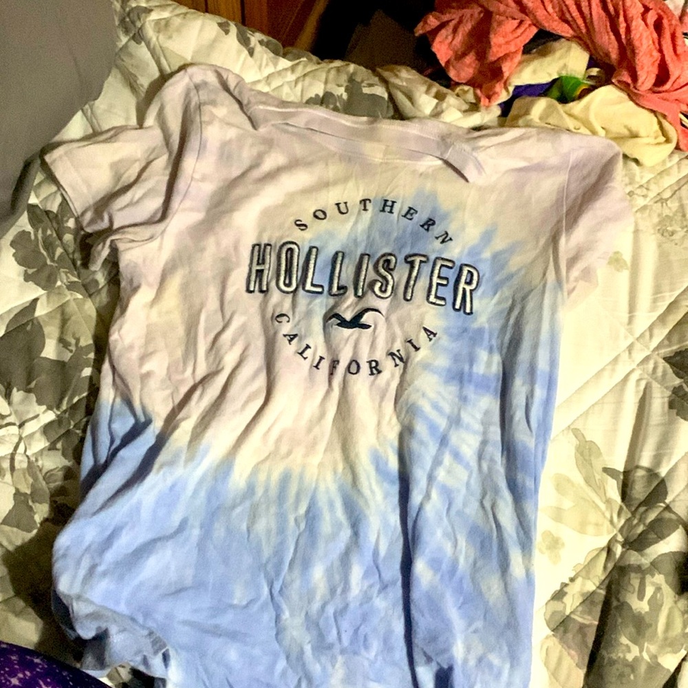 Hollister Tee